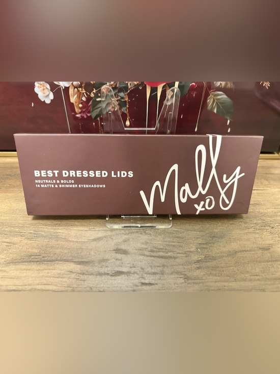 Mally Beauty Other - Mally Beauty Best Dressed Lids Eyeshadow Palette